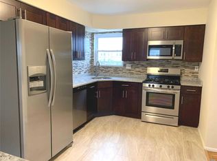 1987 Foreman Pl, Merrick, NY 11566