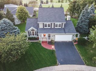 121 Cobblestone Ct, Dekalb, IL 60115