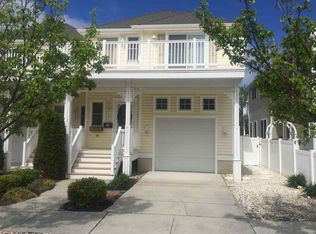 107 Farragut Rd, Wildwood Crest, NJ 08260