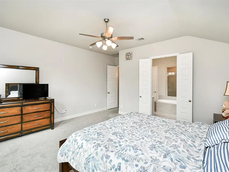 5042 Albany Shores Ln — Photo 27
