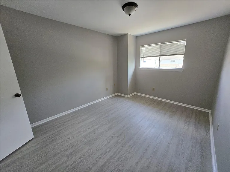 7942 Grow Ln — Photo 22