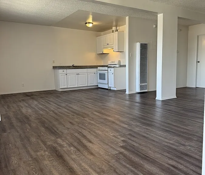 724 Bernard St #6 — Photo 4
