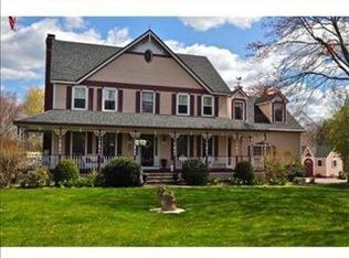 10 Claybrook Farm Rd, Medway, MA 02053