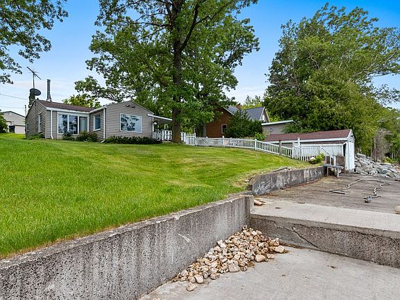 4th image of 3814 Rocky Shores Dr