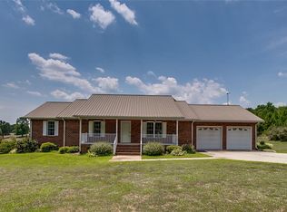 1442 Lee Layne Rd, Ramseur, NC 27316