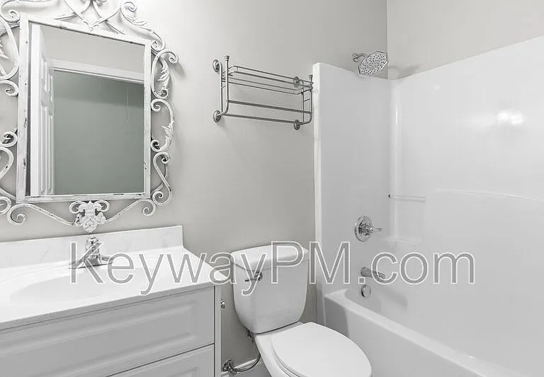 1091 Conn Dr — Photo 24