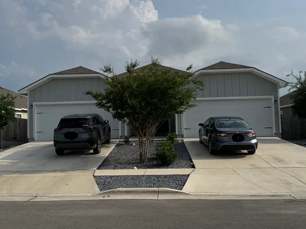 631 Heathers Way, Seguin, TX 78155