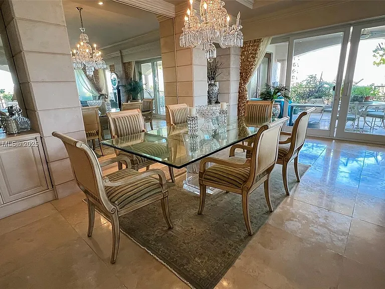 7241 Fisher Island Dr #7241 — Photo 35