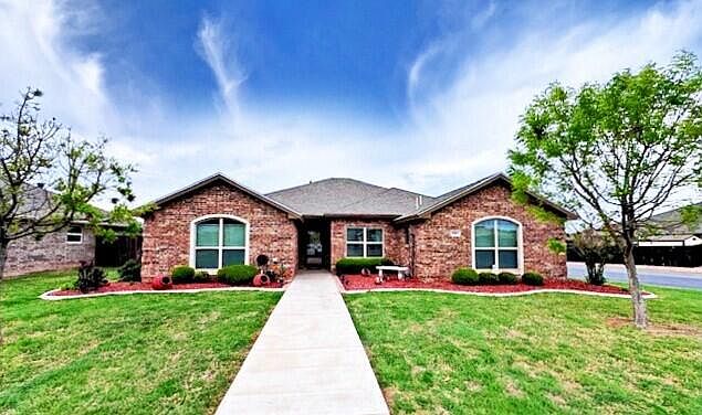 1st image of 5001 Red Oak Ln