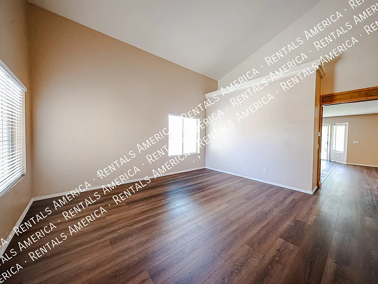23808 N Tayrien Ln — Photo 6