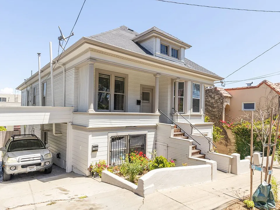 1762-1764 Quesada Ave #1766
