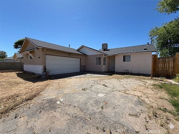 4th image of 38621 Puerta Ave