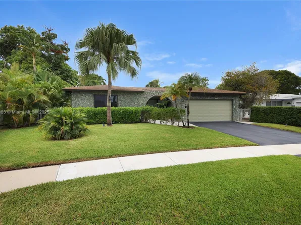 2161 NW 93rd Ln, Sunrise, FL 33322