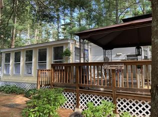 33 Wareham St, Carver, MA 02330