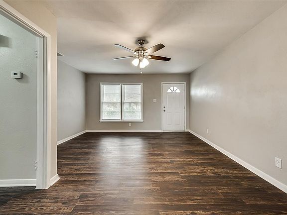 3rd image of 4929 Ollie St