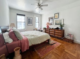 341 E 22nd St APT 4B, New York, NY 10010