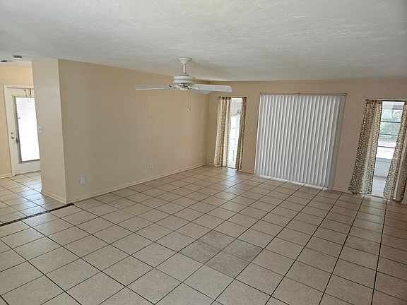 5th image of 171 SE Serenata Ct
