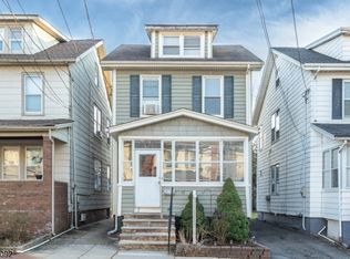 17 Hilton Ave, Maplewood, NJ 07040