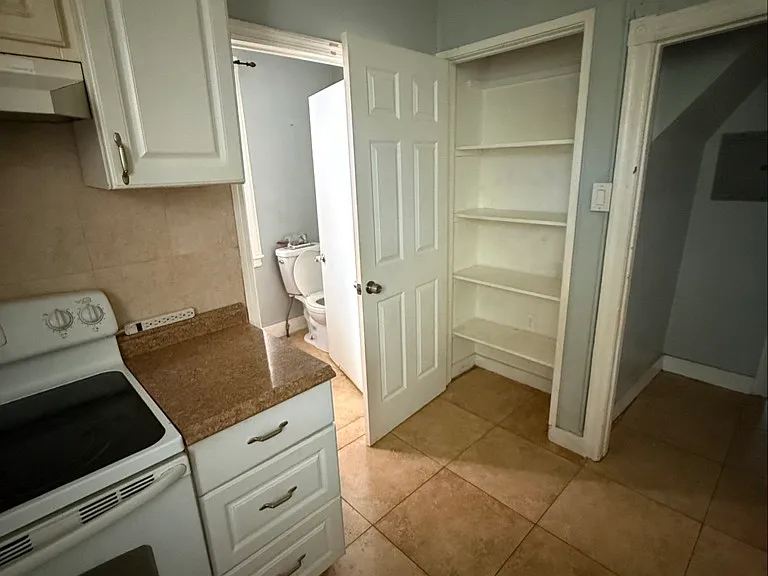 4932 Chestnut St #1 — Photo 10
