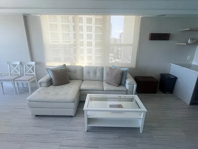 3505 S Ocean Dr #1421 — Photo 4