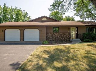 808 Ballentine Rd, Menomonie, WI 54751