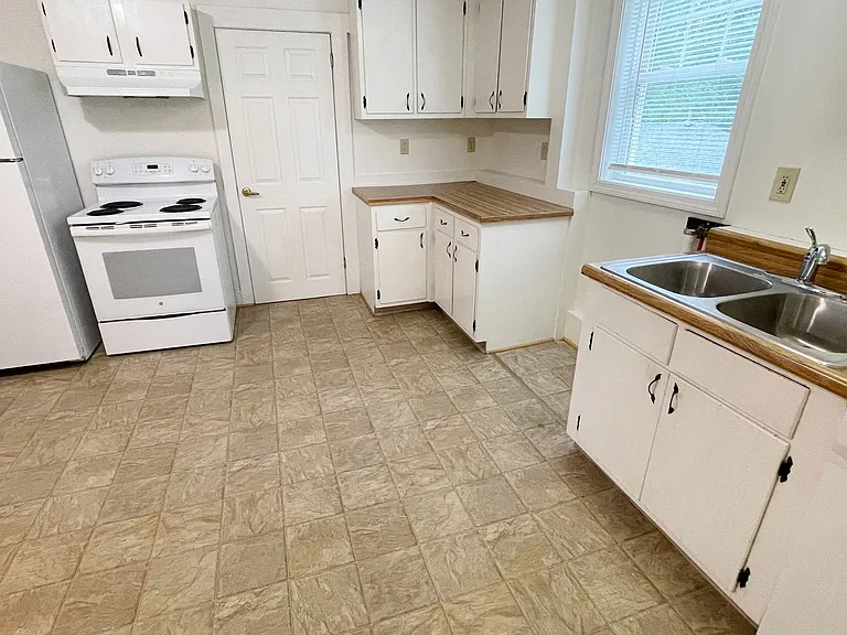 155 Center St — Photo 12