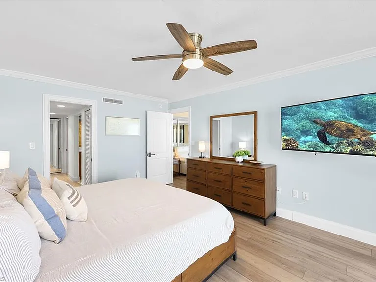 9653 Gulf Shore Dr #402 — Photo 28
