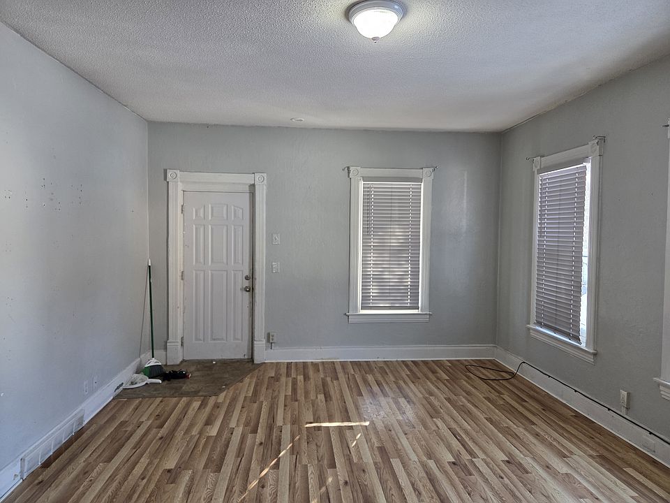 1st image of 214 N 28th Ave W APT 1