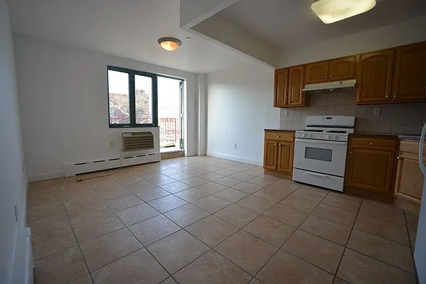 Rented by NY Space Finders Inc. | media 39