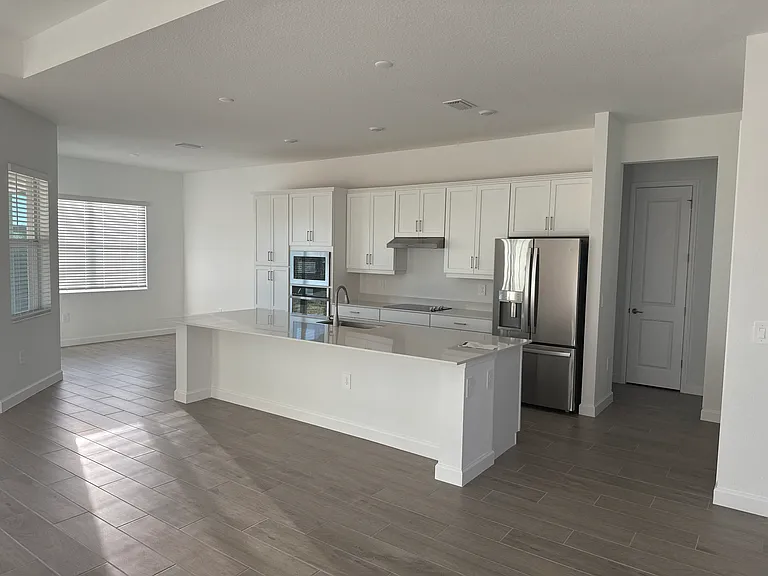 7796 Lakes Edge Ln — Photo 7