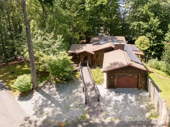 64 Scarlett Dr, Pisgah Forest, NC 28768