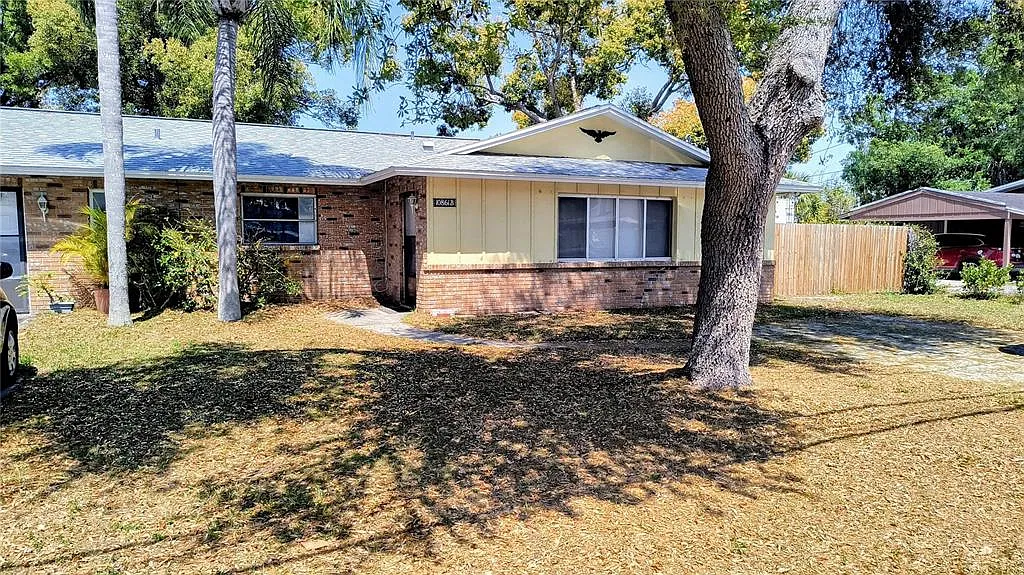 2 bed, 1.0 bath, 800 sqft, $1,800 — Photo 2