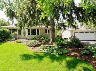 1413 W Lynnwood Ave, Arlington Heights, IL