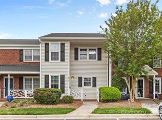 10942 Winterbourne Ct, Charlotte, NC 28277