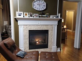 41505 Twain Pl, Novi, MI 48377