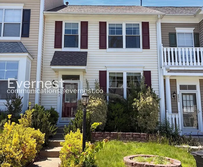 3951 Hartlake St — Photo 1
