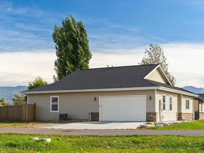 550 Swan Mountain Village Dr, Kalispell, MT, 59901