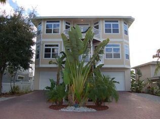 551 Baywood Dr S, Dunedin, FL 34698