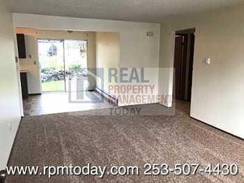 2nd image of 402 166th St S #404