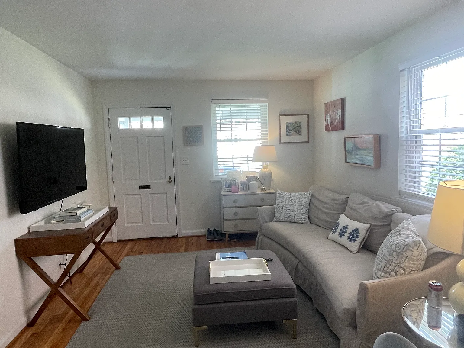 3 bed, 1341 sqft, $3,300 — Photo 3