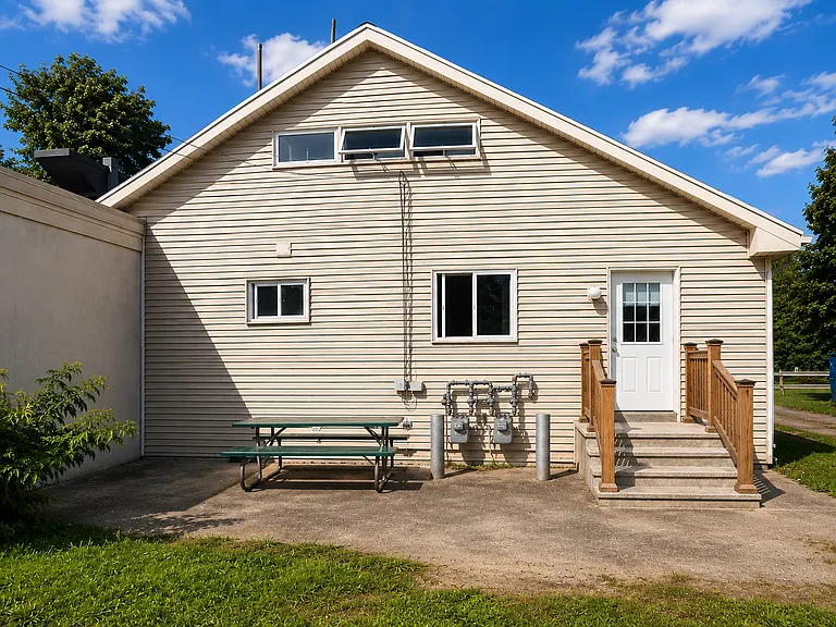 6 Seaview Ave — Photo 2