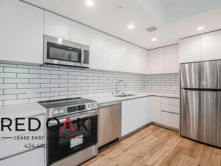 1240 Magnolia Ave #103 — Photo 2