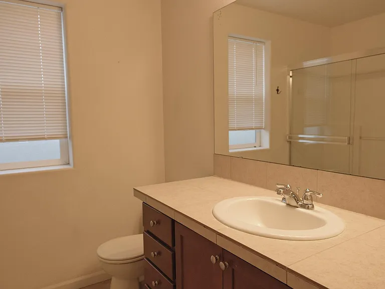 10926 SW Sage Ter — Photo 9