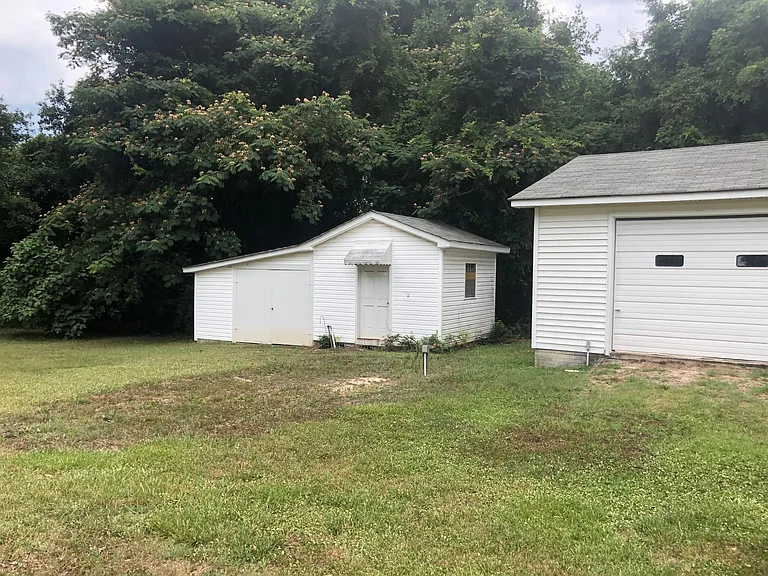 107 Crane Ave — Photo 35