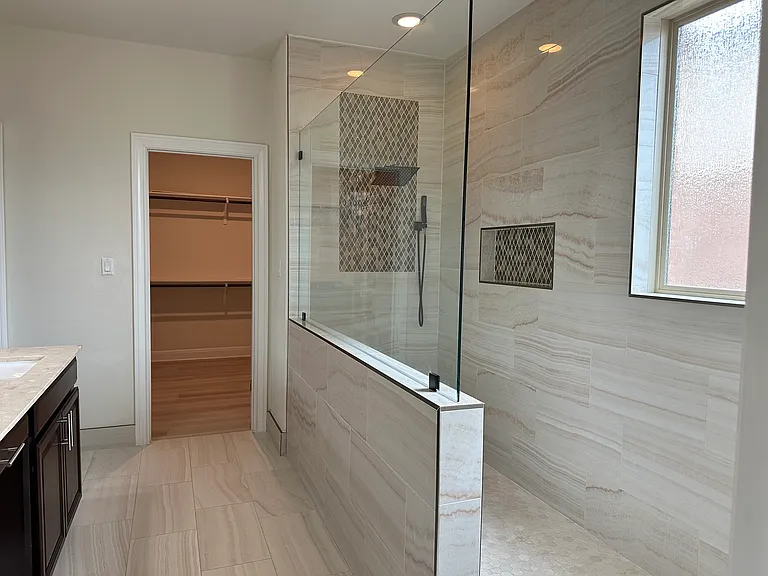 4237 Privacy Hedge St — Photo 11