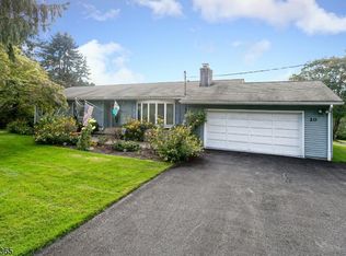 20 Barkers Mill Rd, Hackettstown, NJ 07840