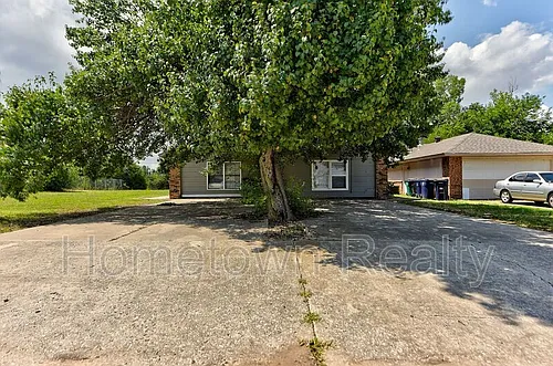 312 NW 118th St Photo 1