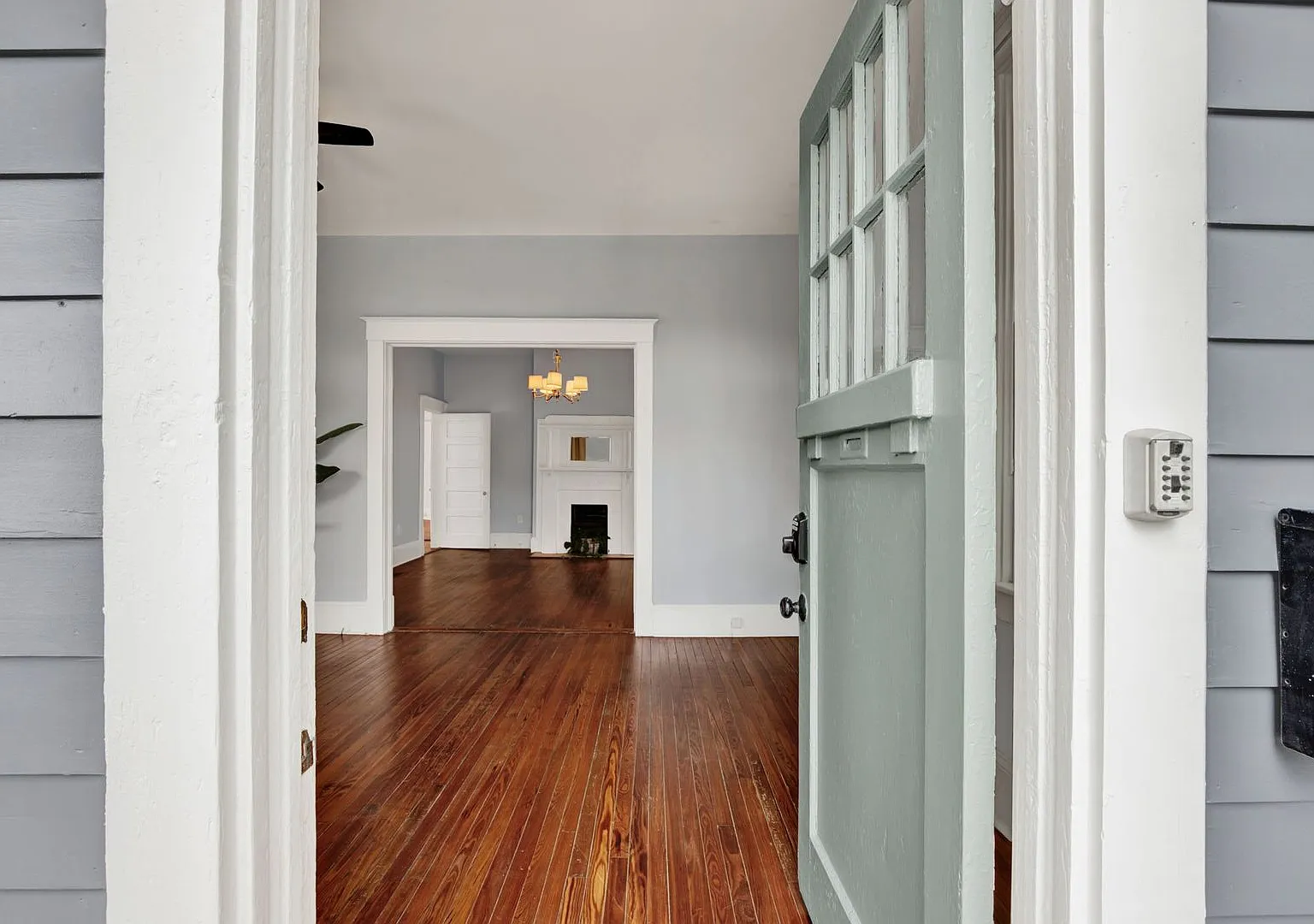 25 E 33rd St — Photo 3