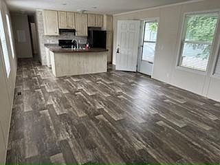 2nd image of 49 Malibu Dr #174