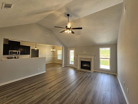 3rd image of 3085 Easton Drive